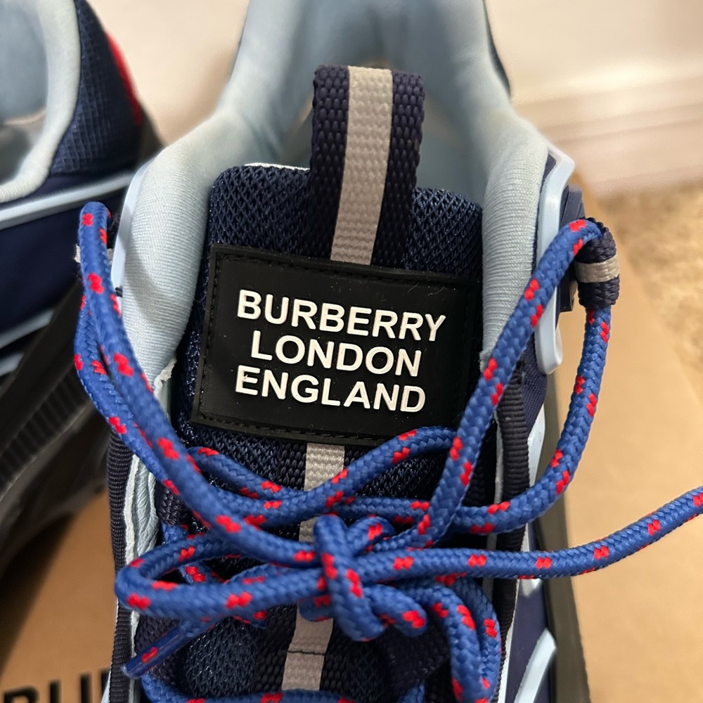 Burberry Navy Sneakers with Red Laces. New